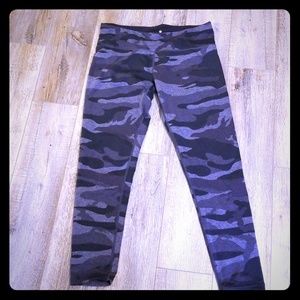 Camo leggings